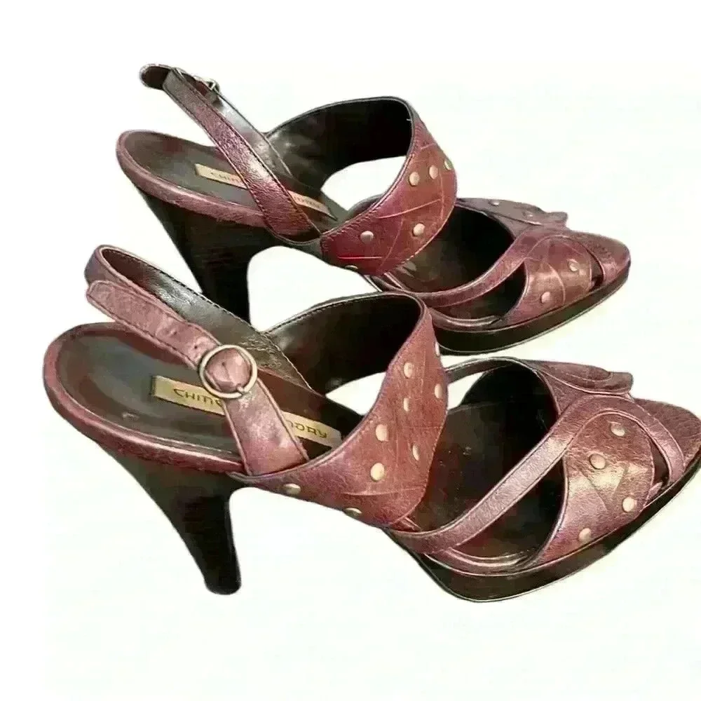 CHINESE LAUNDRY Woman’s Suzanne Brown Leather Studded Heels Size 9